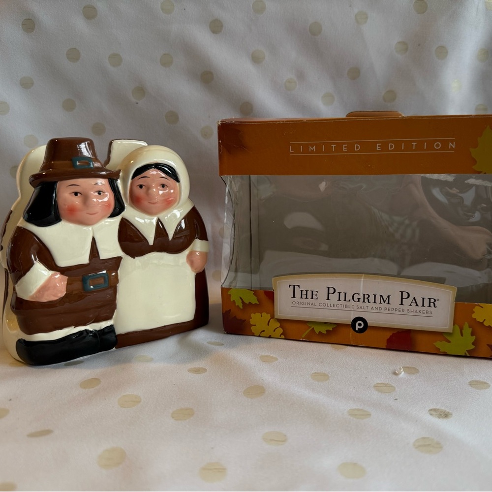 Publix Pilgrim Pair Napkin Holder